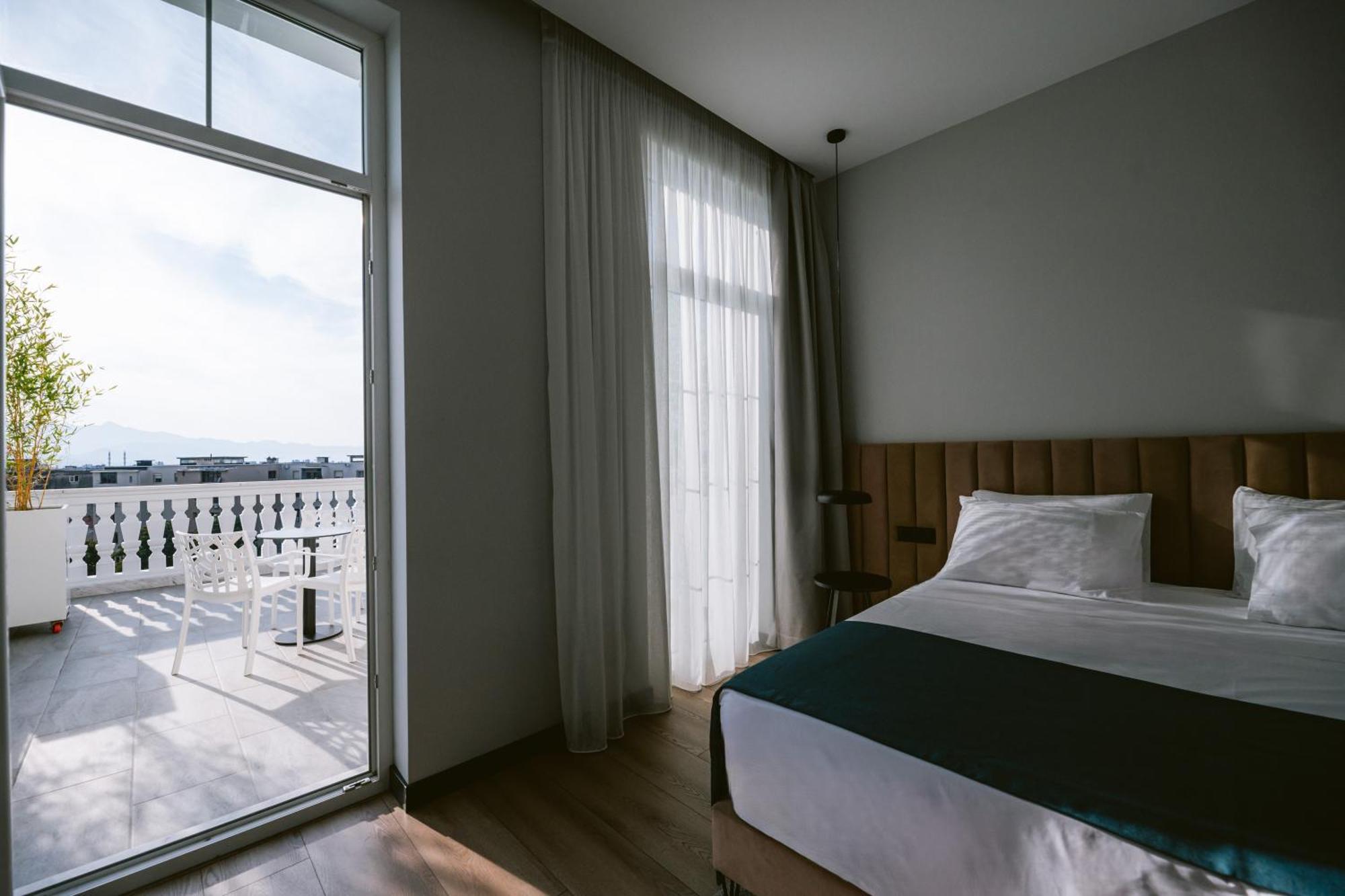 Tribute Hotel Shkoder Luaran gambar