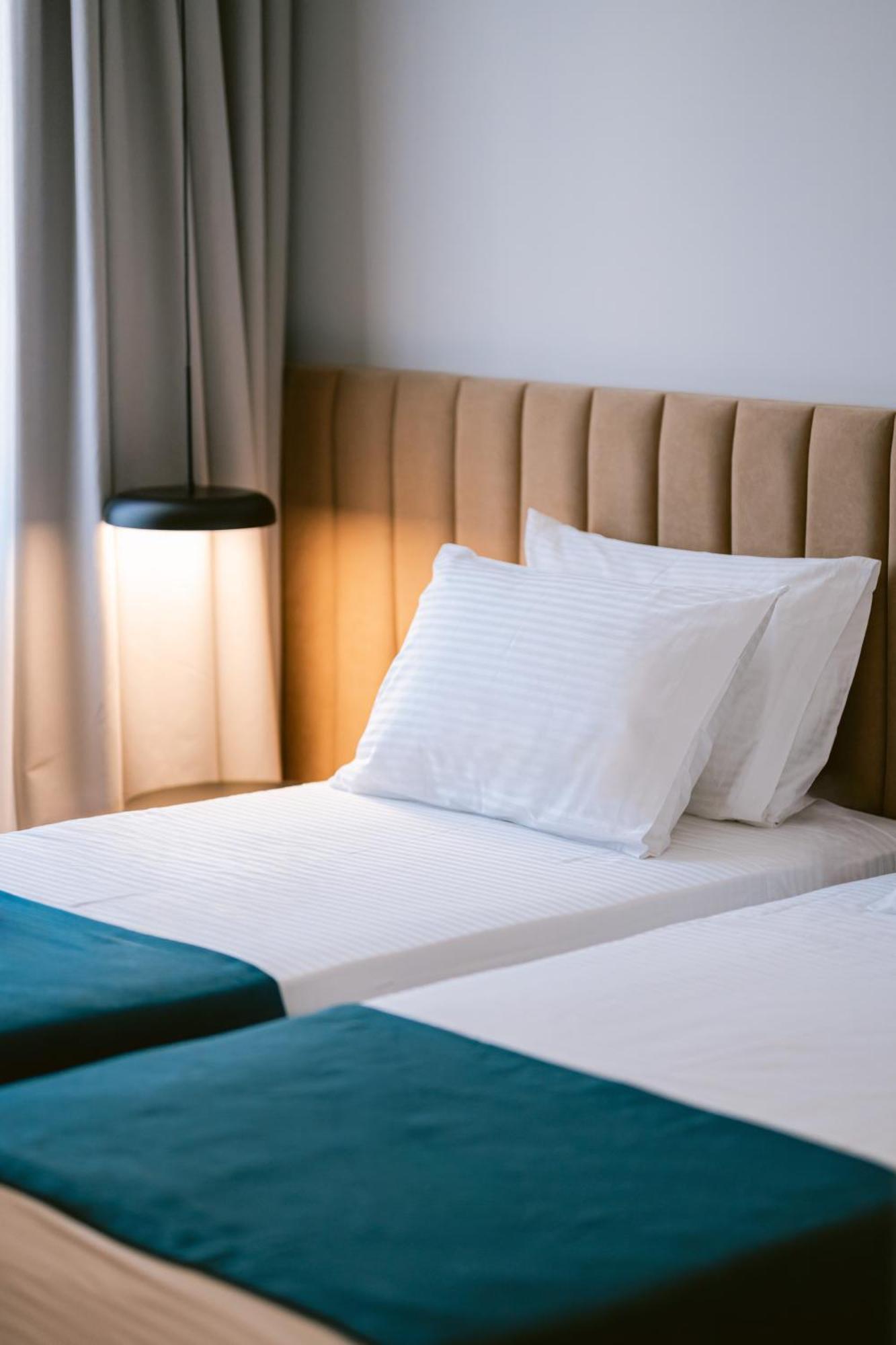 Tribute Hotel Shkoder Luaran gambar